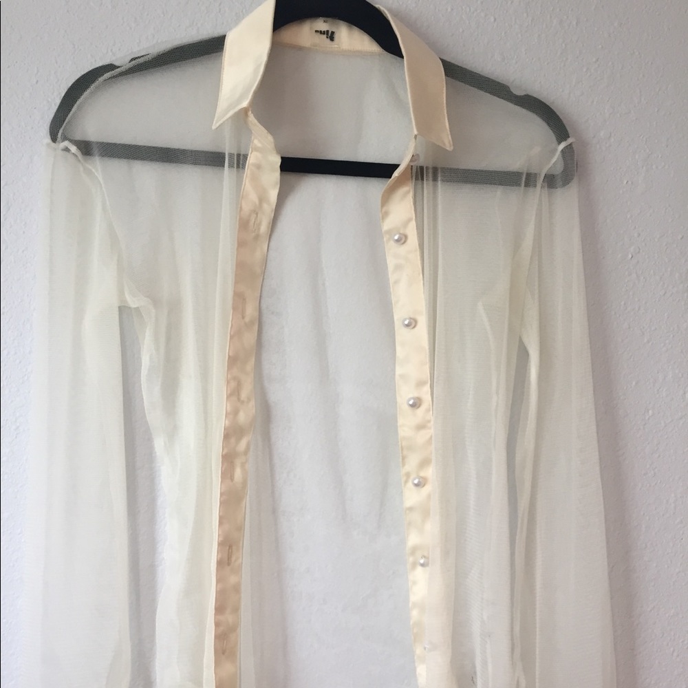 unif sheer button up